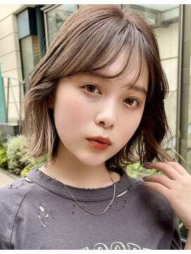 ティア(Tia.) 縮毛矯正/髪質改善トリートメント/ミディアムヘア/グレージュ