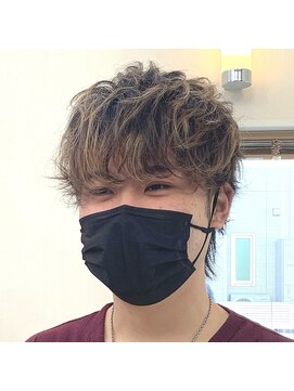 ヘアスタジオ ガロウ(hair stuido garou) くせ毛をいかしたマッシュウルフ