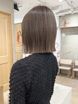 ローレン(LOREN)&nbsp;ミルクティーベージュぷつっとボブケアブリーチ 梅田