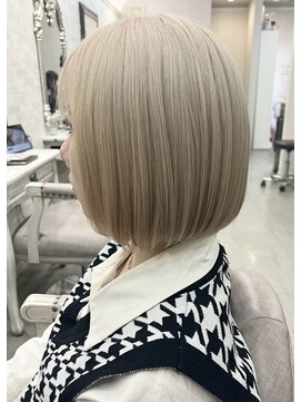 アールプラスヘアサロン(ar+ hair salon) ミルクティーグレージュボブ