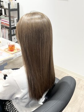 フロート ウラ(FLOAT ula) ブリーチカラー