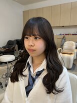 フレア(FLAiR) １０代艶髪ロングのコテ巻きスタイル