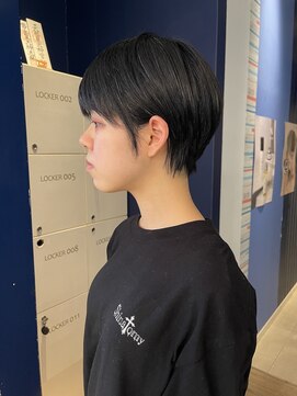 コワファースト 大分(COIFF1RST) 刈り上げなしマッシュショート