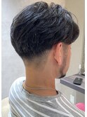 刈り上げセンターパート ニュアンスデザイン フェザーパーマ