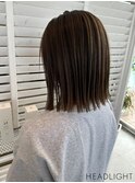 切りっぱなしボブ×オリーブブラウンミニウルフチェリーブラウン