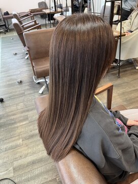 ビズヘアー グランバース(bisou hair grandbase) ハイライトカラー/グロスカラー/ベージュカラー