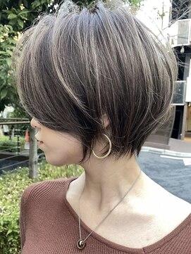 ラフ 新宿(Laff) 似合わせカット20代30代40代50代くびれショート丸みショートボブ