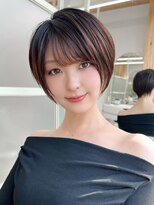 30代前下がりショートボブで絶壁解消丸みのあるひし形シルエット