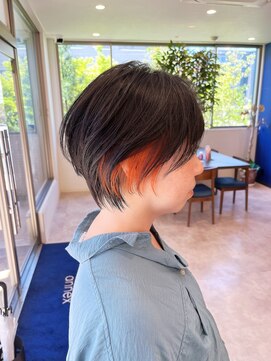 クアトロアネックス(QUATTRO annex) インナーカラーショートボブ