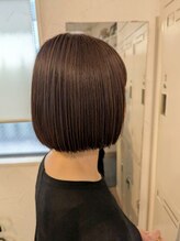 エスク オブ ヘアー(SQ of hair) 暗めカラー ココアベージュ ミニボブ