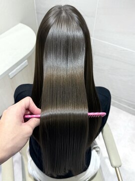 ミズチャーム(Ms.CHARM) 【高瀬陽介】オリーブグレージュ×水素ストレート