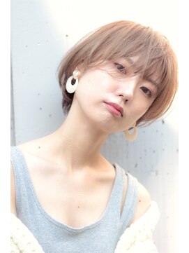 リタ(Lita) 耳かけショート センシュアルショート 伸ばしかけ 小顔