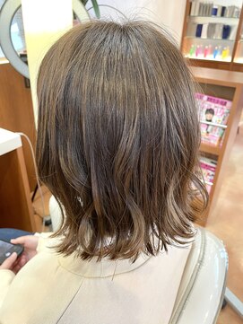 マミーコー 本店(Mammy Co.) Mammy Co.本店 佐藤槙 切りっぱなしボブ