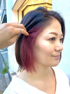 カラーラボ 田端店(Color Lab.) チラリとかわいいイヤリングカラー♪