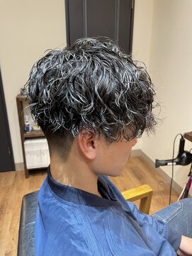 チルアウト(CHILL OUT) スパイラルパーマ