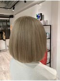 ホワイトベージュ×bob