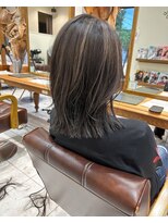 リースリー(Re.3 connecting beauty)&nbsp;20代30代ハイライトバレイヤージュ