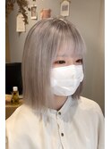 ホワイトグレー