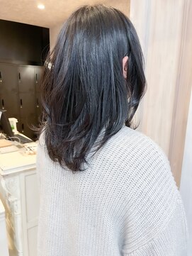 キャアリー(Caary) 福山レイヤーカット人気セミロング似合わせカット小顔骨格補正