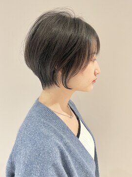 ルカ リノア(Luca lino:a) 頭の形が良く見えるくびれショート。