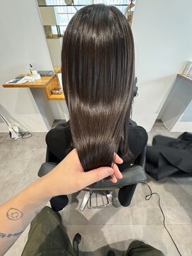 ローゼル(roselle) 艶髪ストレートヘア