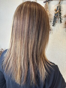 リブレ ジュネス 郡山堤下店(Libre jeunesse) 白髪ぼかしハイライト