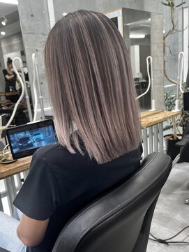 ウェーリング(Welring) パールミルクティーバレイヤージュ　takahiko