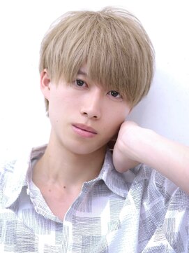 アーリー(Ali'i) 刈り上げツーブロックナチュラルハイトーンマッシュ