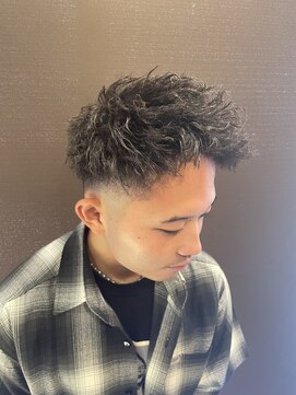 ヒロギンザ 六本木店(HIRO GINZA) ツイストパーマ　フェード