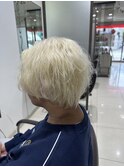 ブロンドヘアー