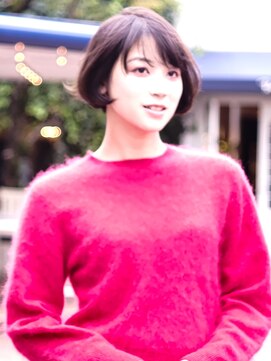 ビュートリアム 福岡(BEAUTRIUM) 乾かすだけで決まる重さを残した前下がりボブ