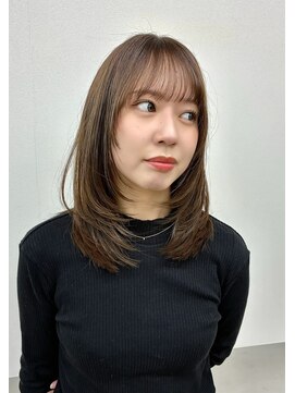 ブラウン(Brown) レイヤースタイル×ベージュカラー