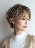 白髪ぼかしハイライト大人ショート