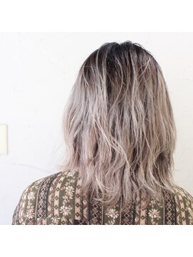 デコヘアーフラッペ(DECO HAIR frappe) 根元暗めのグラデーションカラー