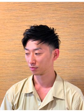 プラーチェ 青葉台 ツーブロック刈り上げ/アップバング/ソフトフェードカット