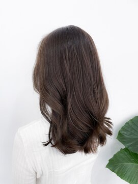 ルヴェルヘアー(Revel hair) クリアグレージュ×ユル巻きセミディ☆