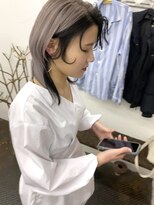 フィン(fin,)&nbsp;fin,/美髪/ホワイトグレージュ/ネビージュ/こなれミディ/パーマ