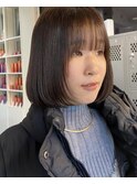 柔らかな暗髪 と まるっとしたボブ