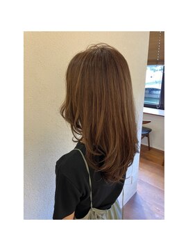 エルサフィロ キタハマ(el zafiro kitahama) 20×30×40代×ベージュカラー×レイヤースタイル×ツヤカラー