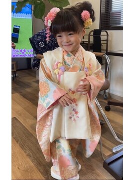 ロンズオーラ(RON'Z AURA) ツインおだんごヘア