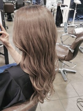 アテバイルイス 喜連瓜破(ATE by luis) ミルクティーベージュ