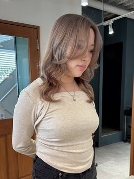 エイトデイズ 三宮駅前店(EIGHT days) milk tea beige