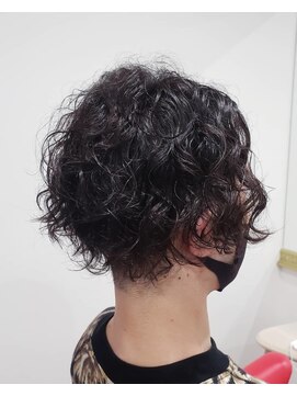 ミリ 国分寺(Mili) 刈り上げマッシュ&スパイラルパーマ