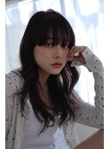 韓国ヘアブルーブラックレイヤーカット顔周りフルバング難波