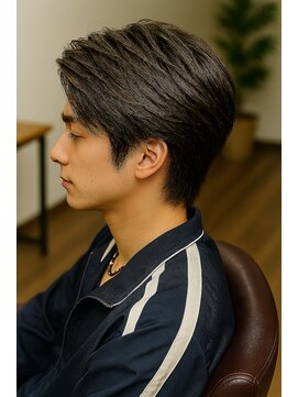 クラーロ ミズノ(Claro MIZUNO) かき上げバング/ダークカラー/ナチュラルショート