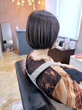 シム(sym) ショートプレイイングカラー