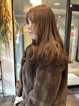 ベージュブラウン