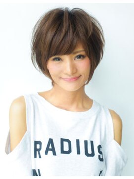 アフロート ディル(AFLOAT D'L) 《AFLOATディル裕二朗》ボリュームかわいい小顔ラインショート