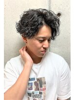 スナッグルサロン(SNUGGLE SALON)&nbsp;ツイストスパイラルパーマ/センターパート/かき上げヘア