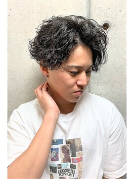 スナッグルサロン(SNUGGLE SALON) ツイストスパイラルパーマ/センターパート/かき上げヘア